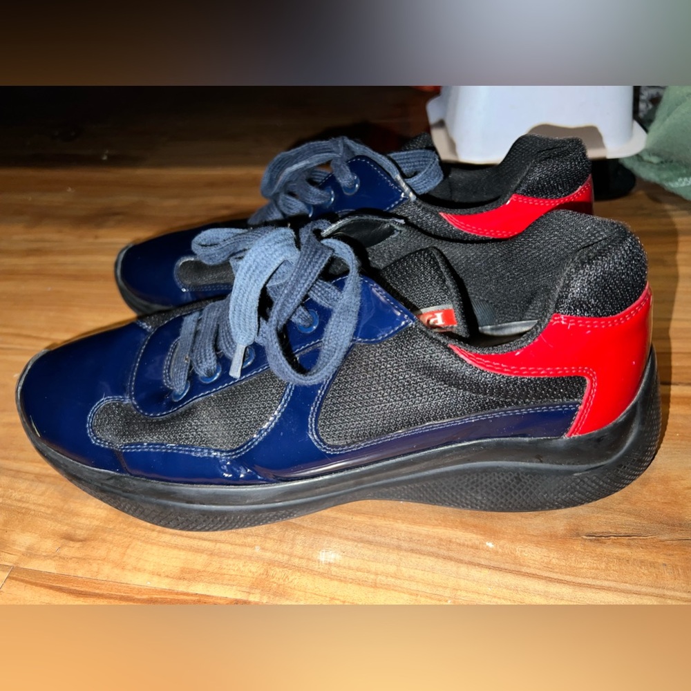 Used PRADA SPORT
Patent Leather Colorblock Pattern Sneakers - Picture 7 of 8